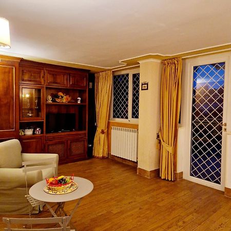 Fuga A Napoli Apartment Exterior photo