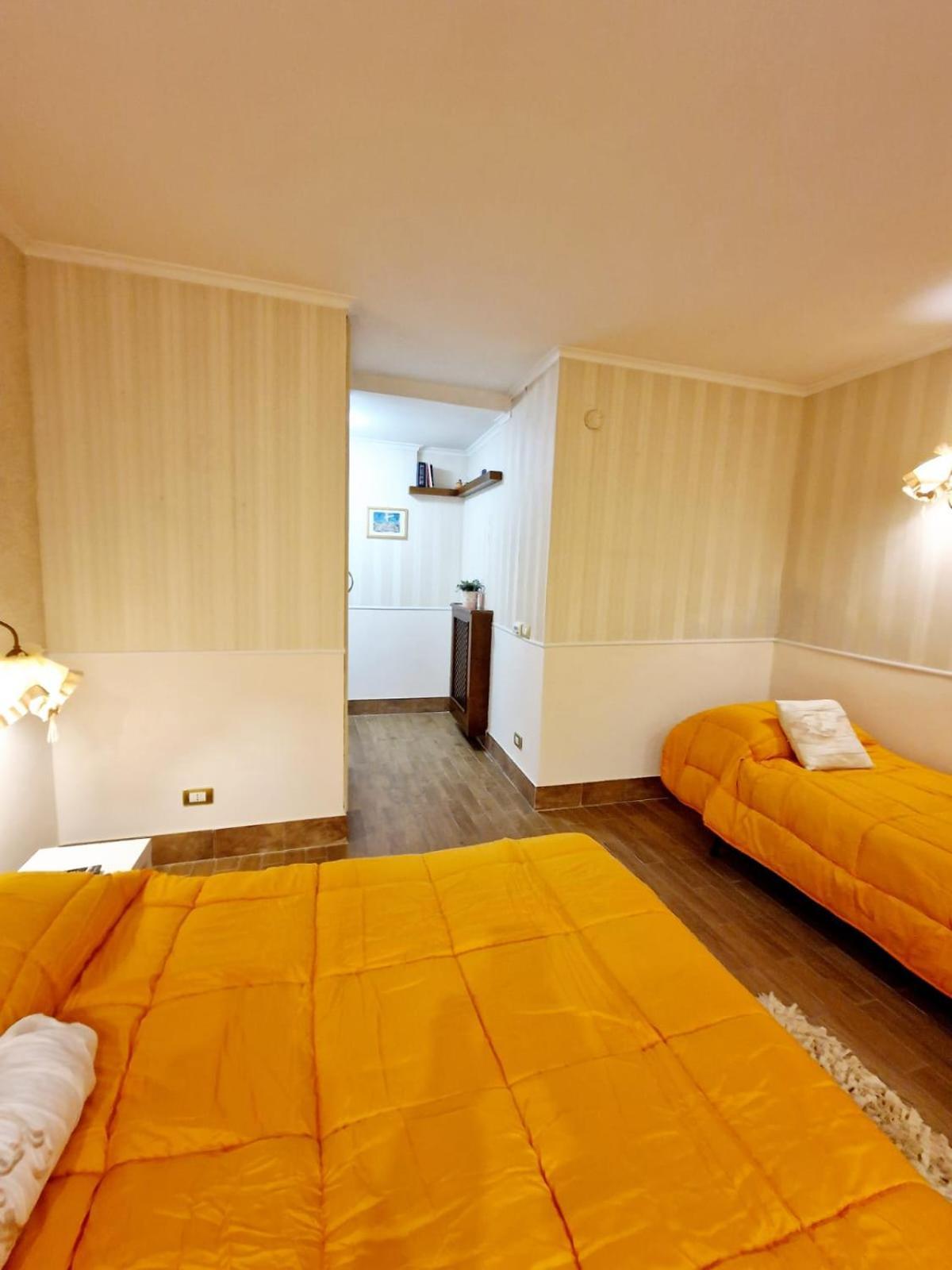 Fuga A Napoli Apartment Exterior photo